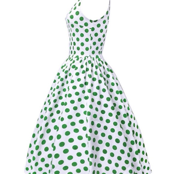 1950's Vintage Style Fit & Flare Polka Dot Dress! - Picture 3 of 7